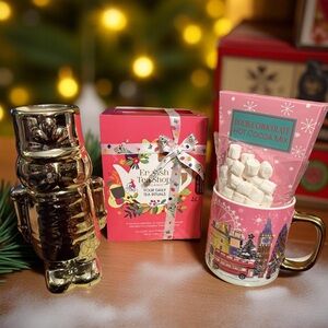 English Tea Shop NWT Festive Tea & Hot Cocoa with Mug & Nutcracker Candle Set
